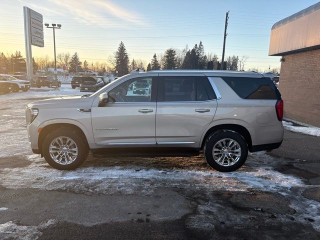 2022 GMC Yukon SLT