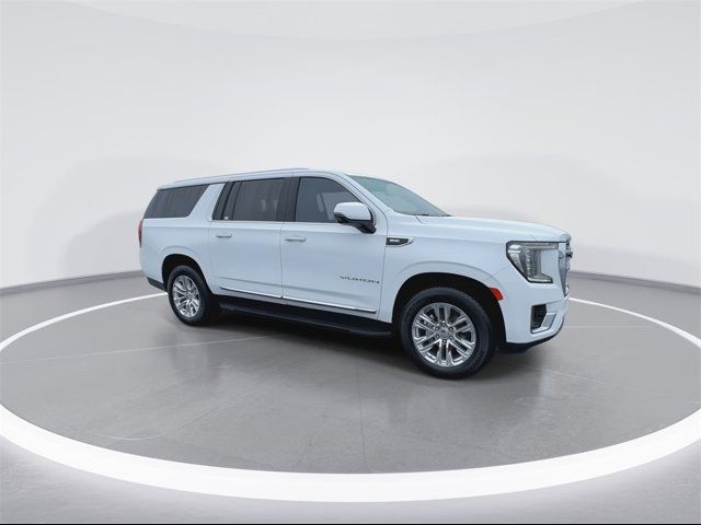 2022 GMC Yukon XL SLT