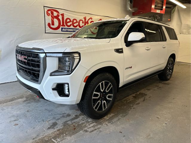 2022 GMC Yukon XL AT4