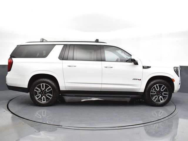 2022 GMC Yukon XL AT4