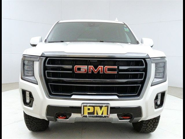 2022 GMC Yukon XL AT4