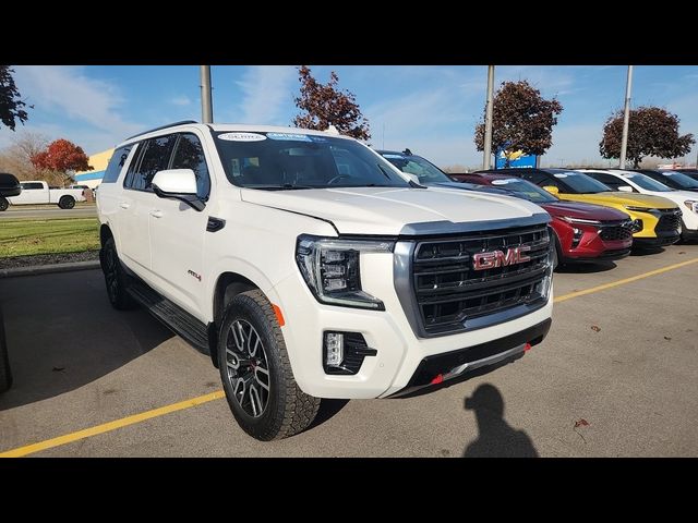 2022 GMC Yukon XL AT4