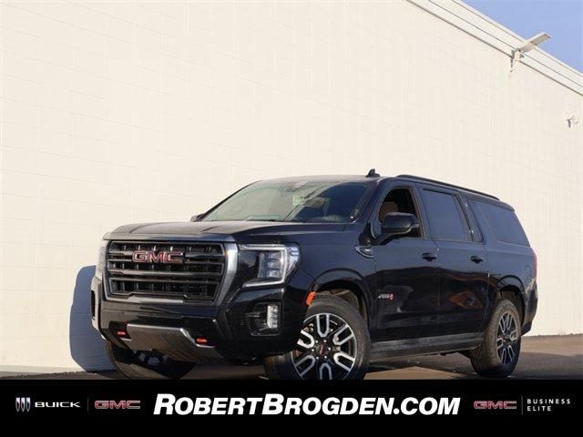 2022 GMC Yukon XL AT4