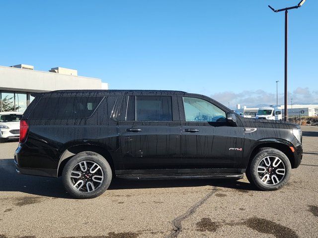 2022 GMC Yukon XL AT4