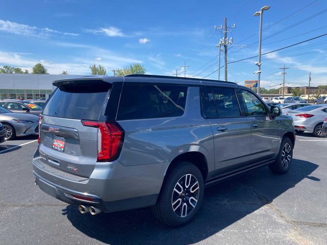 2022 GMC Yukon XL AT4