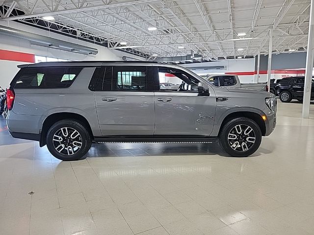 2022 GMC Yukon XL AT4