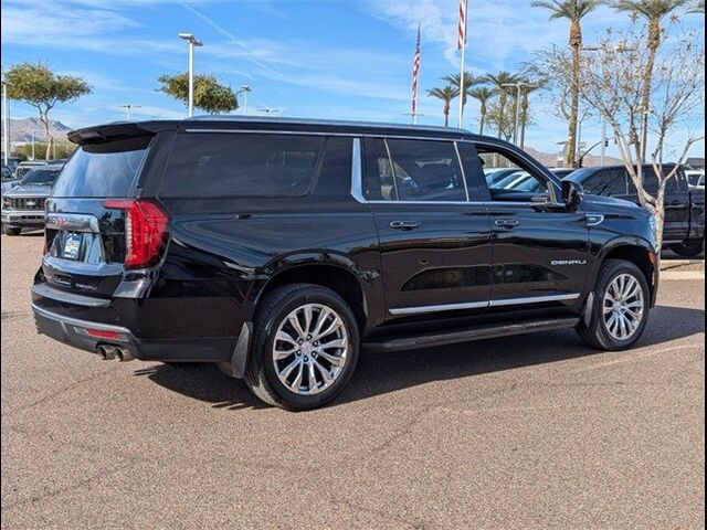 2022 GMC Yukon XL Denali