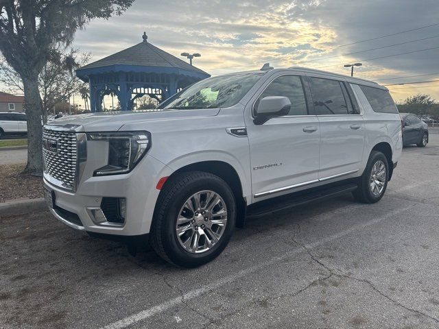 2022 GMC Yukon XL Denali