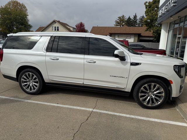 2022 GMC Yukon XL Denali