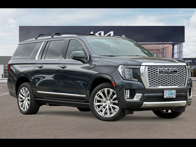 2022 GMC Yukon XL Denali