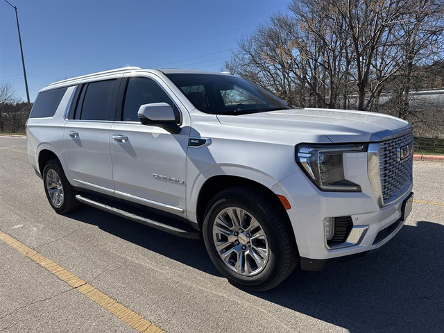 2022 GMC Yukon XL Denali