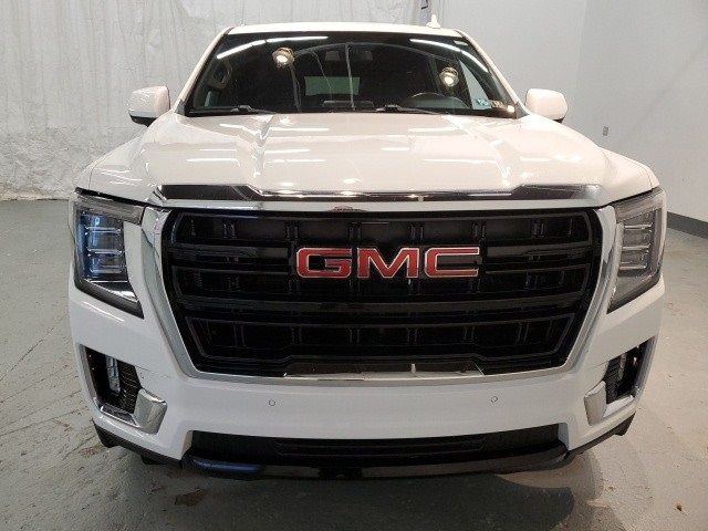 2022 GMC Yukon XL SLE