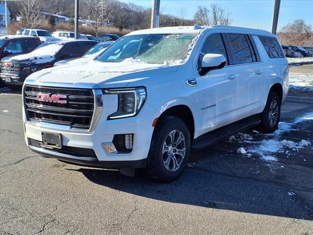 2022 GMC Yukon XL SLE