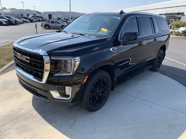 2022 GMC Yukon XL SLE