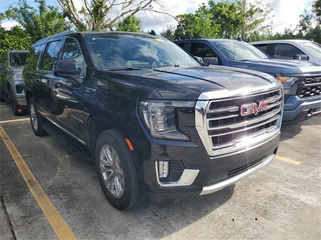 2022 GMC Yukon XL SLT