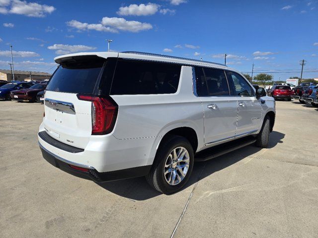 2022 GMC Yukon XL SLT