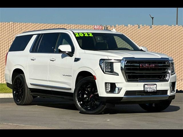 2022 GMC Yukon XL SLT