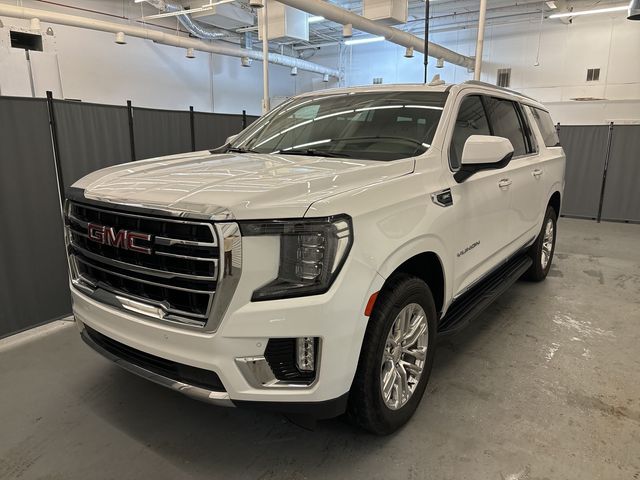 2022 GMC Yukon XL SLT