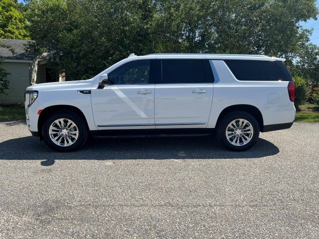 2022 GMC Yukon XL SLT