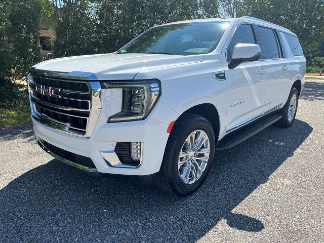 2022 GMC Yukon XL SLT