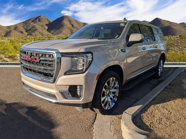 2022 GMC Yukon XL SLT