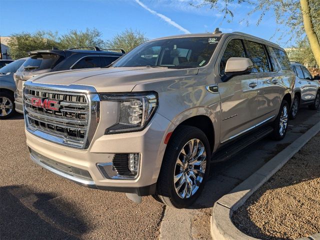 2022 GMC Yukon XL SLT