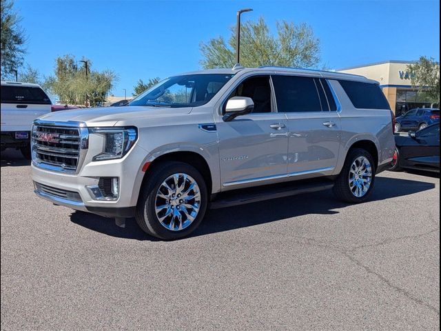 2022 GMC Yukon XL SLT