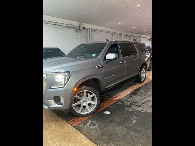 2022 GMC Yukon XL SLT