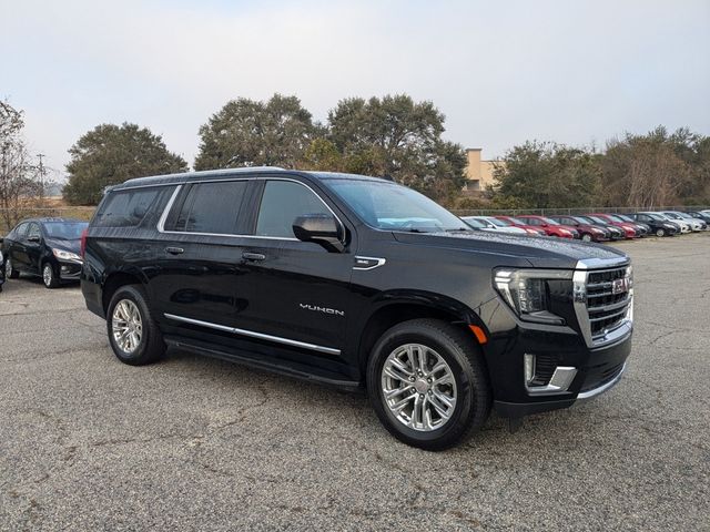 2022 GMC Yukon XL SLT