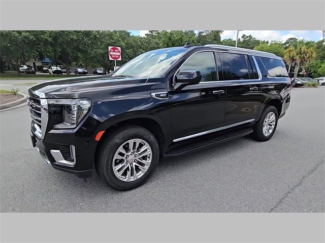 2022 GMC Yukon XL SLT