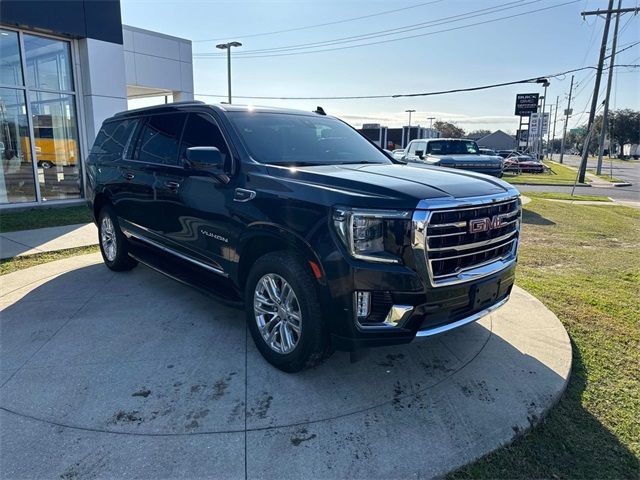 2022 GMC Yukon XL SLT