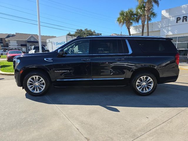 2022 GMC Yukon XL SLT