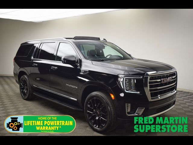 2022 GMC Yukon XL SLT