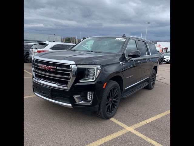 2022 GMC Yukon XL SLT