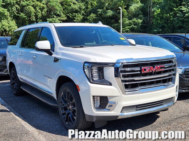 2022 GMC Yukon XL SLT