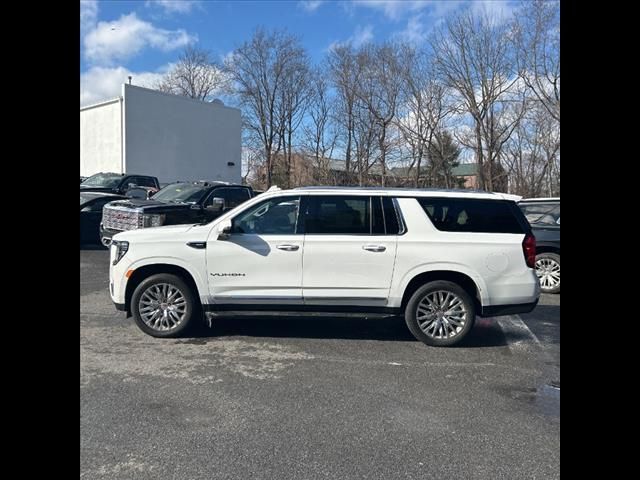 2022 GMC Yukon XL SLT