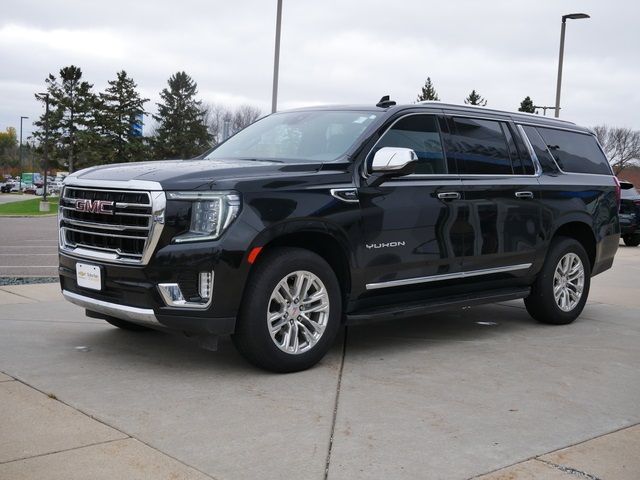 2022 GMC Yukon XL SLT