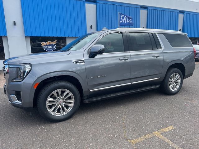 2022 GMC Yukon XL SLT