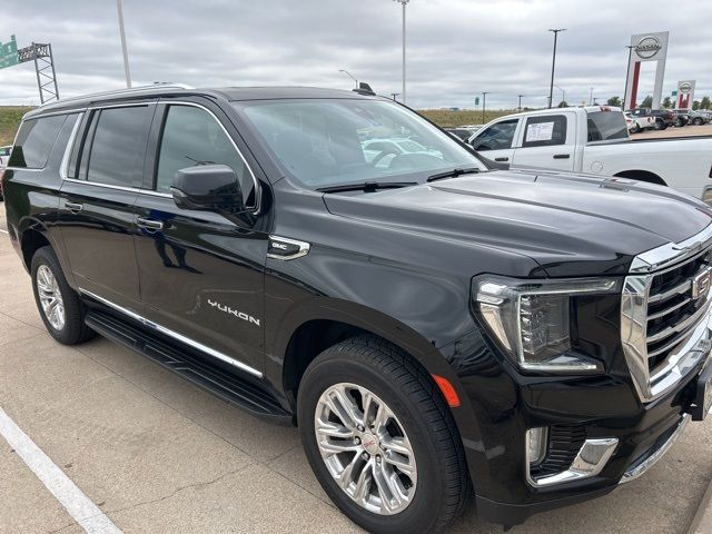 2022 GMC Yukon XL SLT