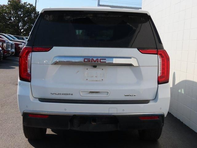 2022 GMC Yukon XL SLT