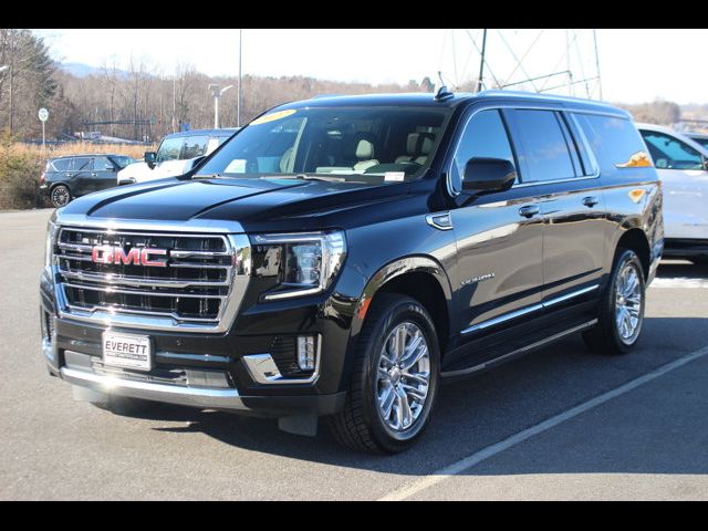 2022 GMC Yukon XL SLT