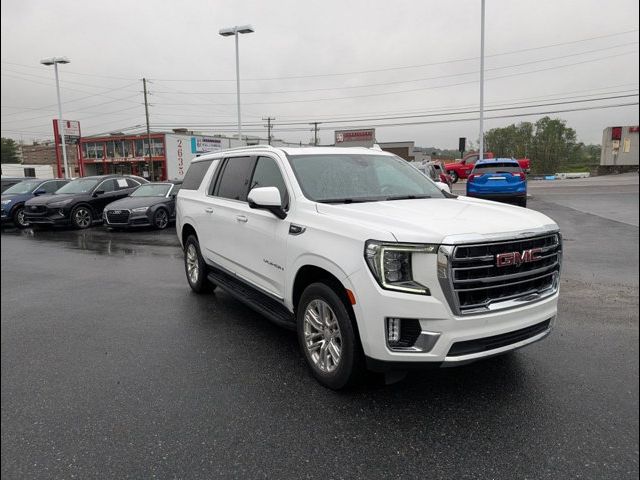 2022 GMC Yukon XL SLT