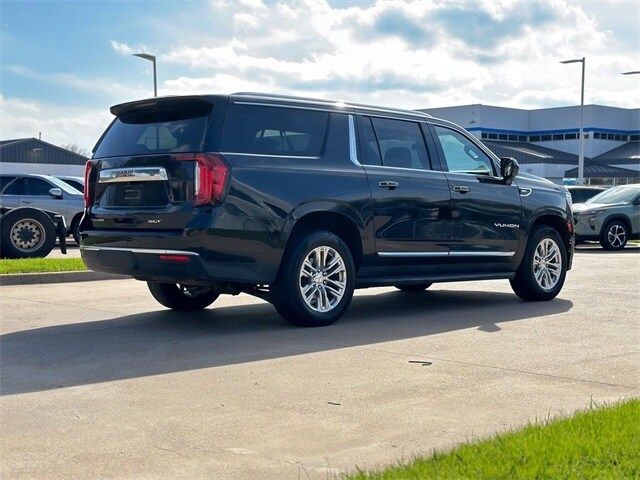 2022 GMC Yukon XL SLT