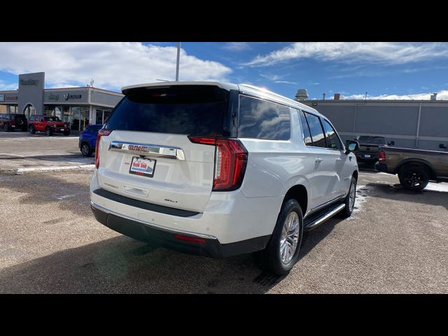 2022 GMC Yukon XL SLT