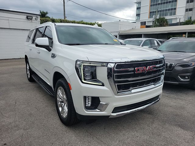 2022 GMC Yukon XL SLT