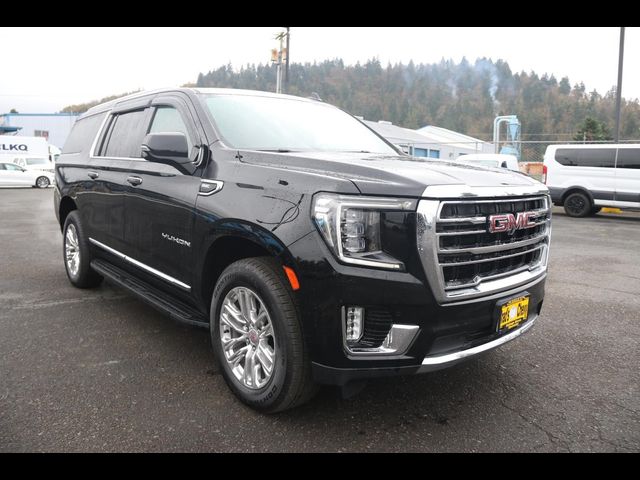 2022 GMC Yukon XL SLT