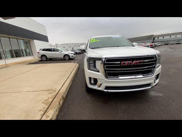 2022 GMC Yukon XL SLT