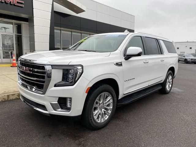 2022 GMC Yukon XL SLT