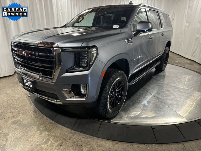 2022 GMC Yukon XL SLT