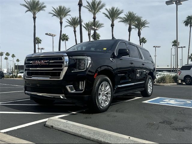 2022 GMC Yukon XL SLT